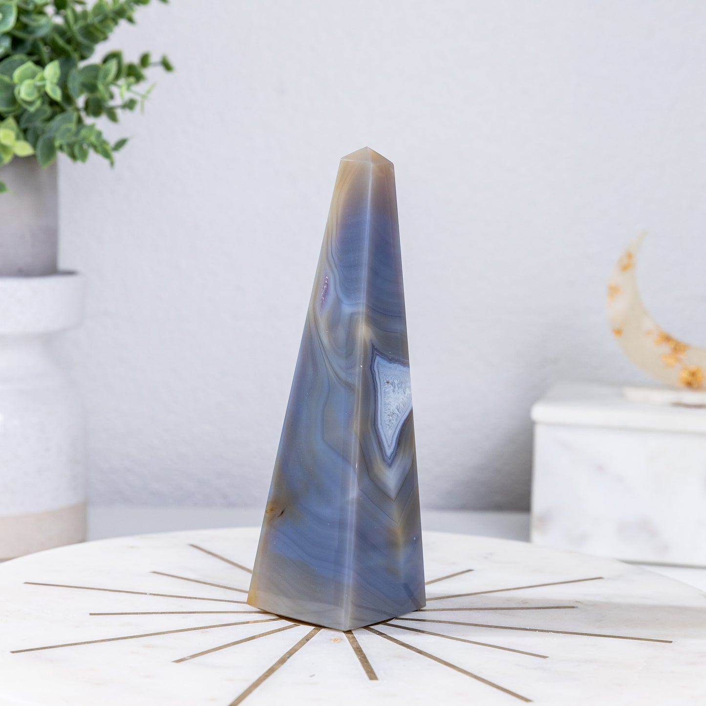 AGATE OBELISK